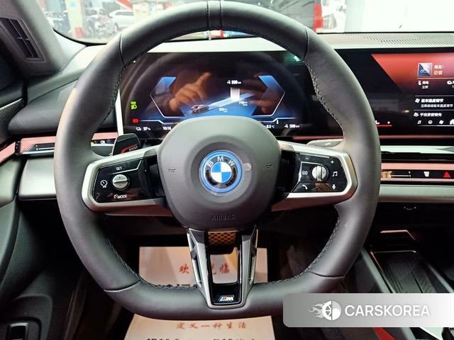 BMW i5 id 4213068 из Китая 19