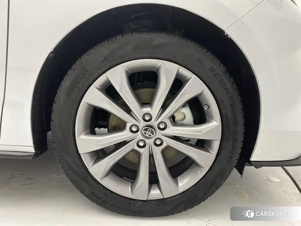Toyota Sienna id 4629671 из Китая 19