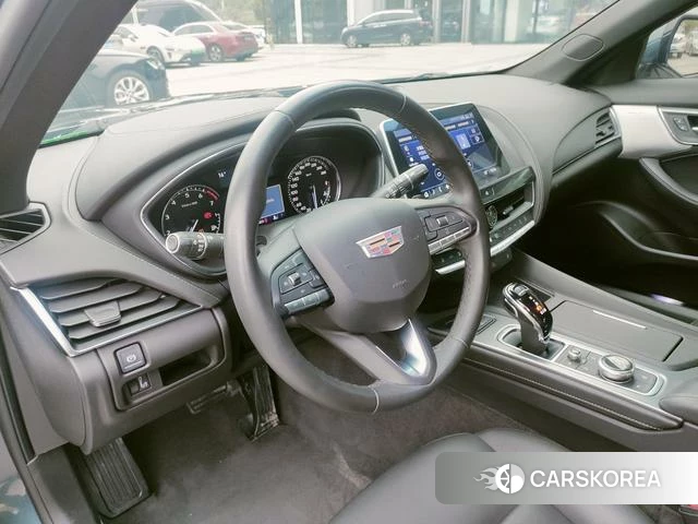 Cadillac CT5 id 3857937 из Китая 19