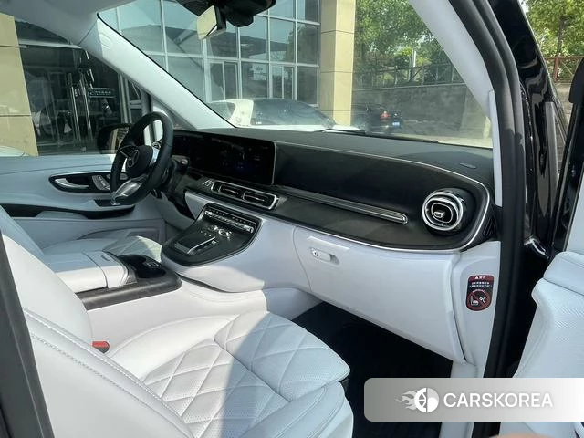 Mercedes-Benz V-class id 4263322 из Китая 19