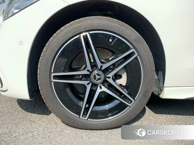 Mercedes-Benz Class C id 4263719 из Китая 19
