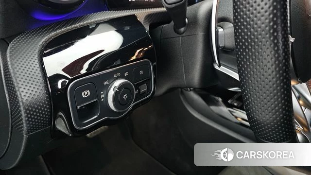 Mercedes-Benz A-Class W177 id 4665947 из Кореи 19