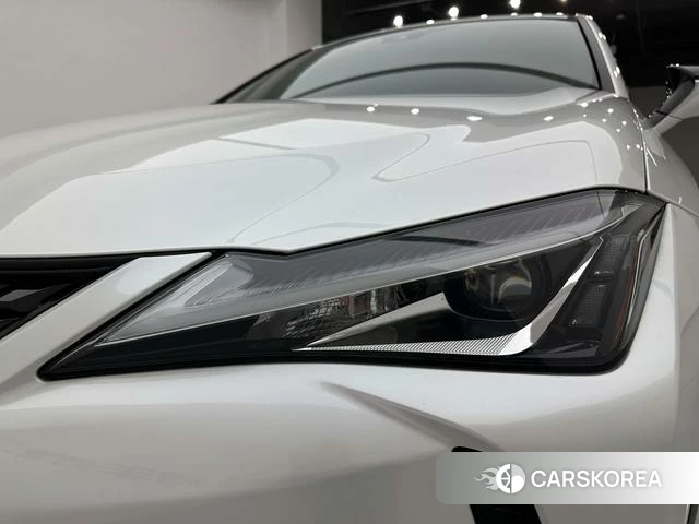 Lexus UX id 3858005 из Китая 19