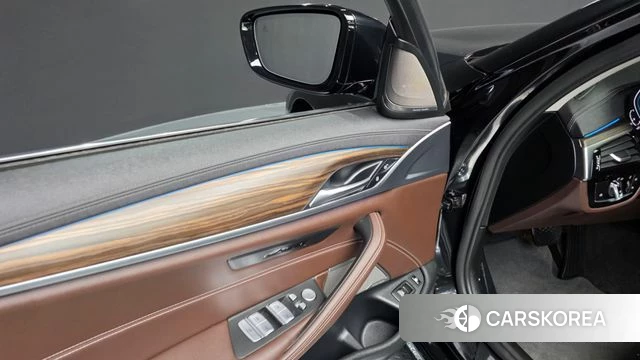 BMW 5 Series (G30) id 4651116 из Кореи 19