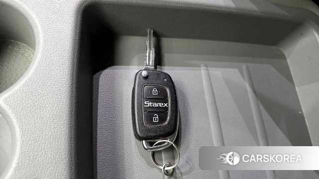 Hyundai The New Grand Starex id 4233032 из Кореи 19