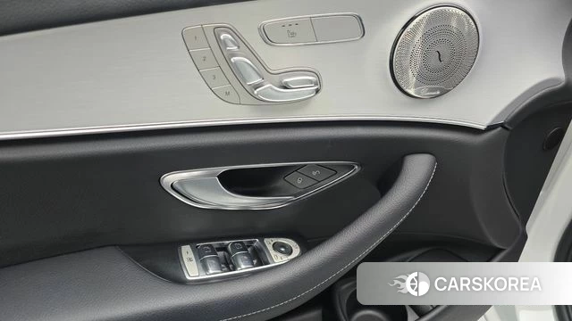 Mercedes-Benz E-Class W213 id 4849129 из Кореи 19