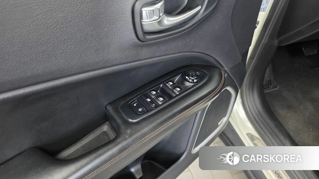 Jeep Compass 2nd Generation id 4907234 из Кореи 19