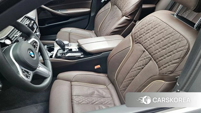 BMW 5 Series (G30) id 4324811 из Кореи 19
