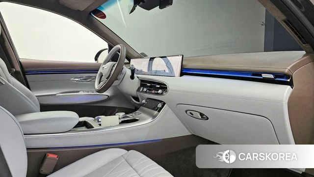 Genesis GV70 id 4387940 из Кореи 19
