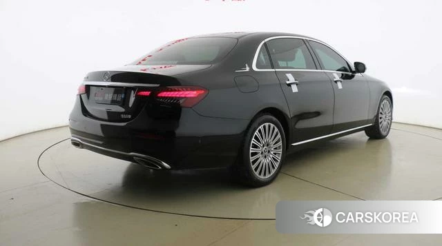 Mercedes-Benz E-class id 4259807 из Китая 19