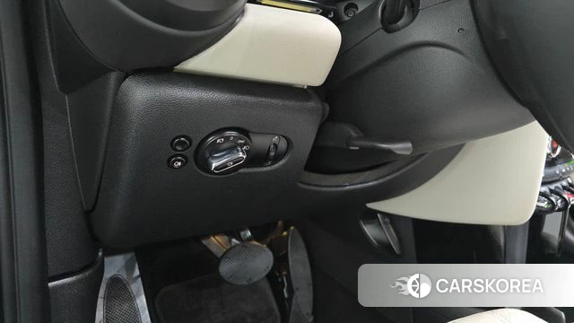 Mini Cooper S Convertible id 4395289 из Кореи 19