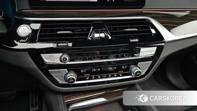 BMW 5 Series (G30) id 4613846 из Кореи 19
