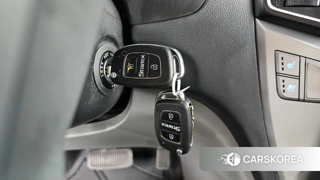 Hyundai The New Grand Starex id 4542553 из Кореи 19