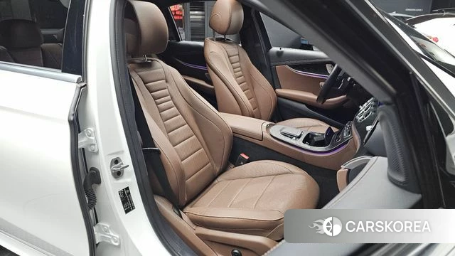 Mercedes-Benz E-Class W213 id 4792530 из Кореи 19