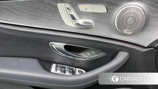 Mercedes-Benz E-Class W213 id 4671650 из Кореи 19
