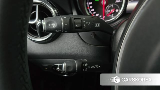 Mercedes-Benz GLA-Class X156 id 4526012 из Кореи 19