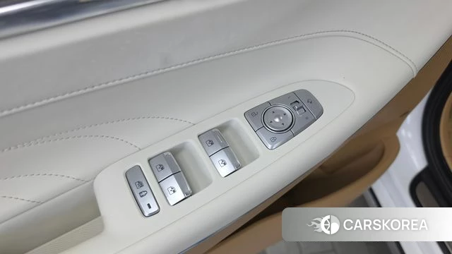 Hyundai The New Grandeur IG Hybrid id 4923352 из Кореи 19