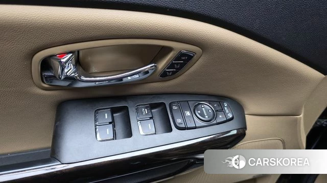 Kia The New Carnival id 4389902 из Кореи 19