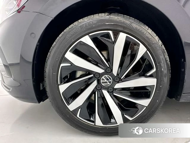 Volkswagen Passat id 3957768 из Китая 19