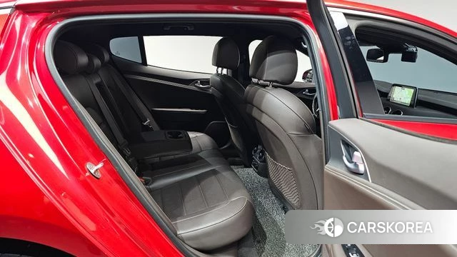 Kia Stinger id 4520612 из Кореи 19