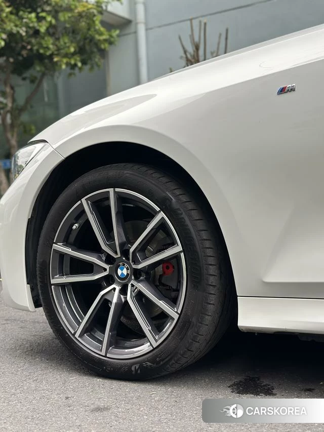 BMW 3 series id 4238676 из Китая 19