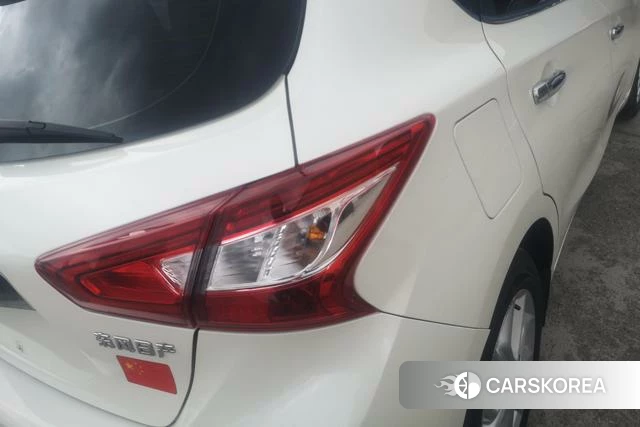 Nissan TIIDA id 4313787 из Китая 19