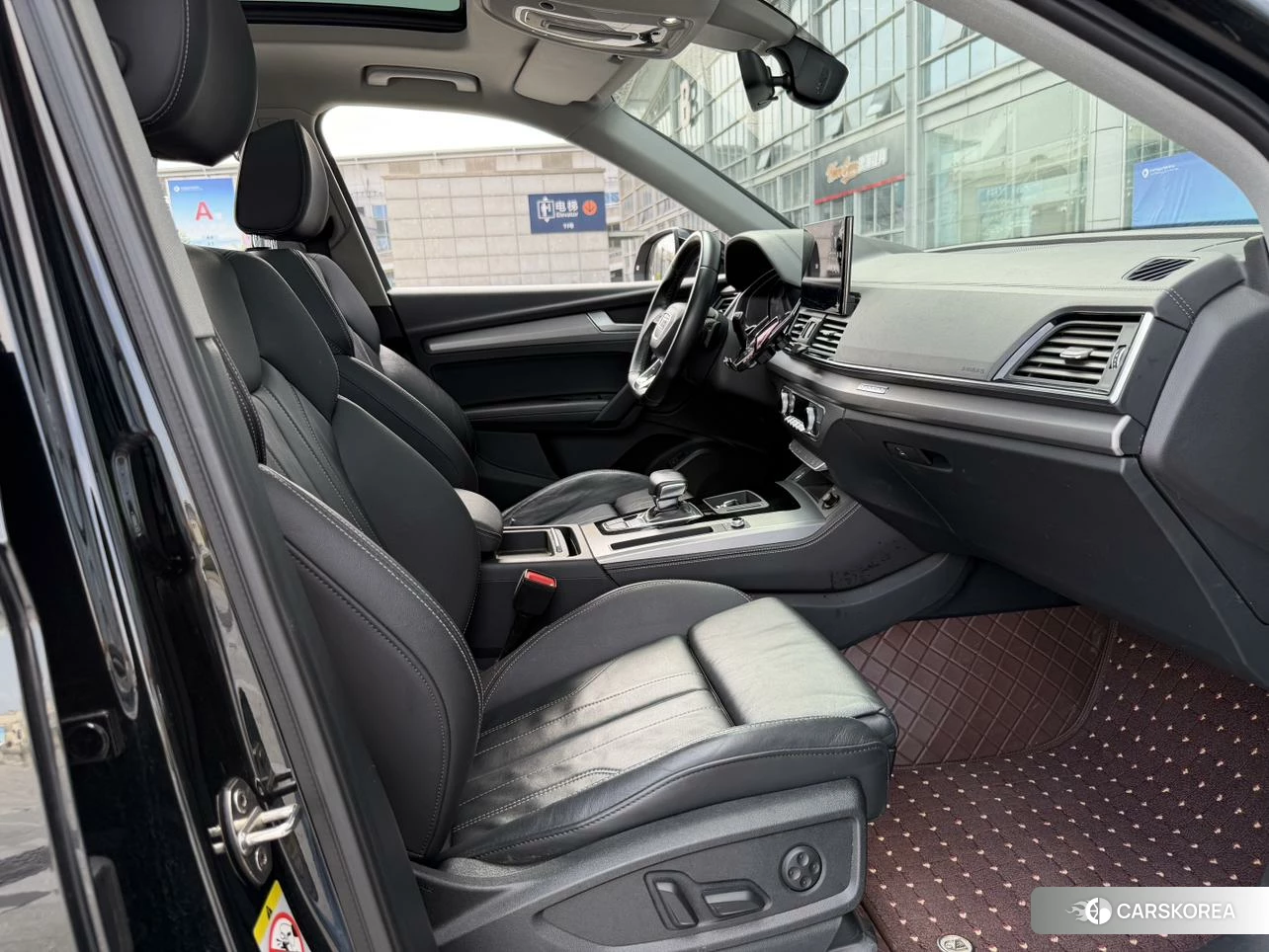 Audi Q5L id 4452509 из Китая 19