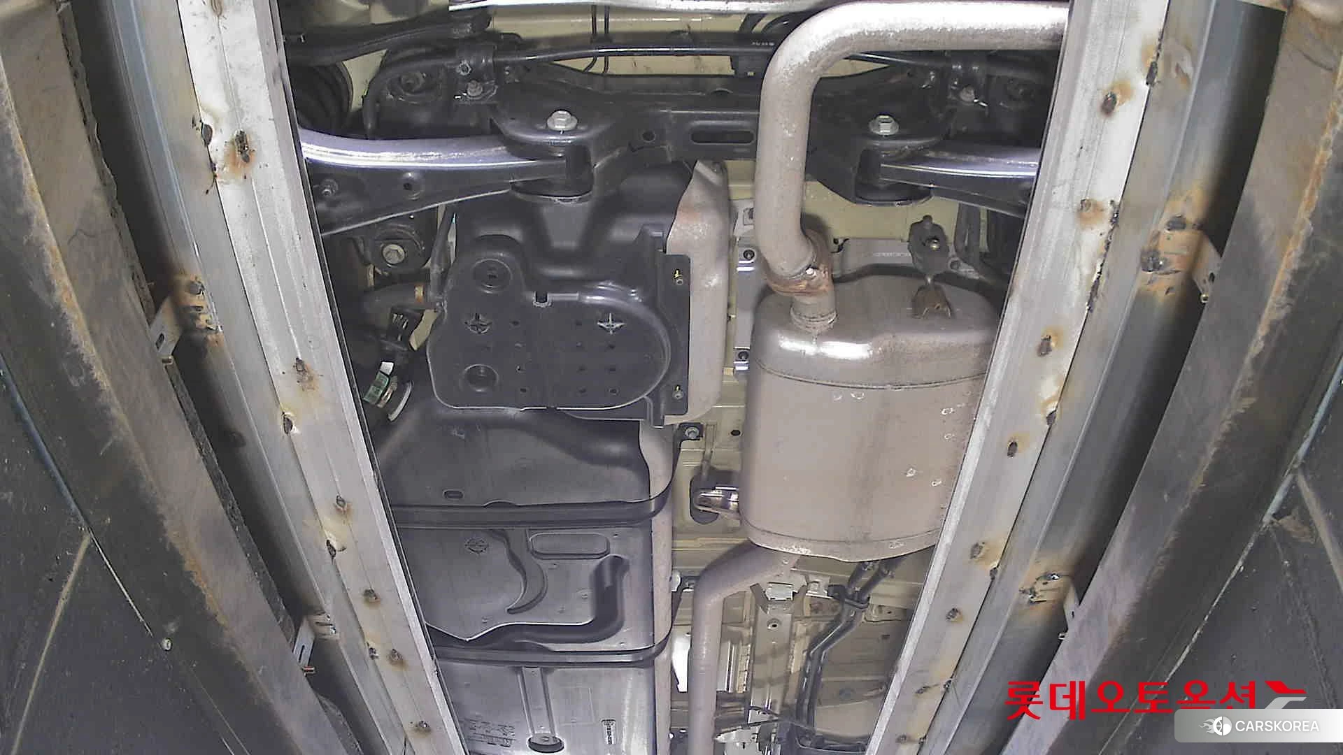 Kia Carnival id 3888413 из Кореи 19