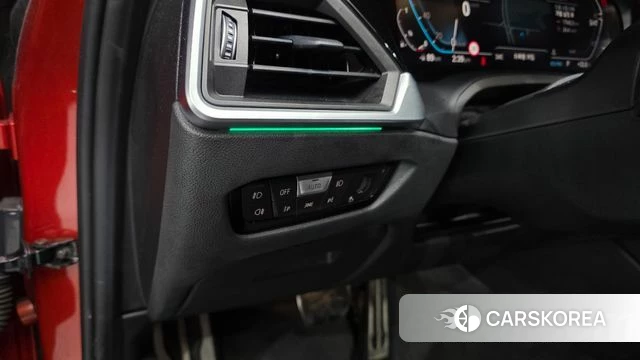 BMW 3 Series (G20) id 4702807 из Кореи 19