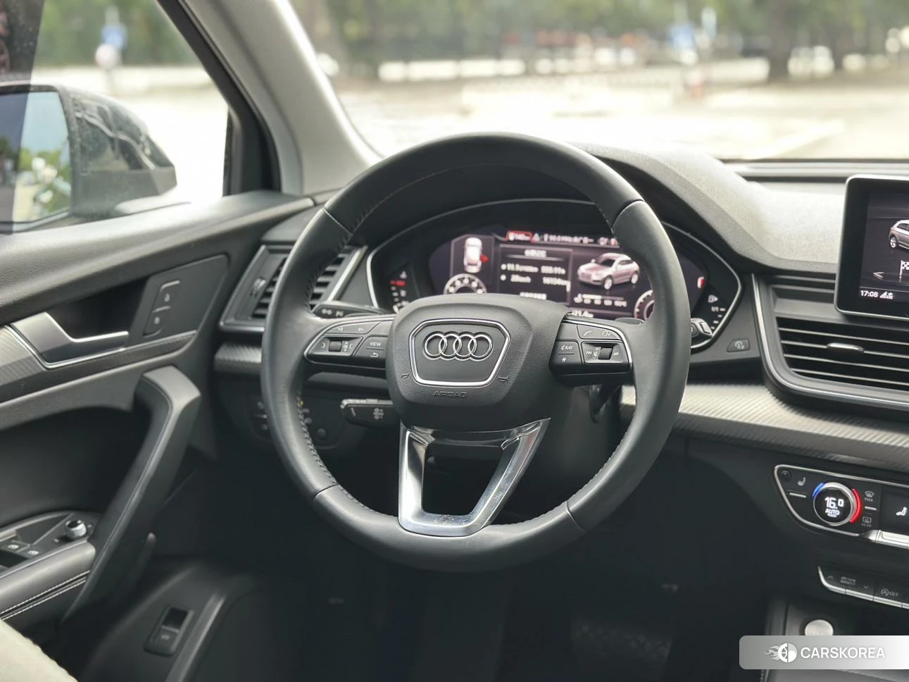Audi Q5L id 4441311 из Китая 19