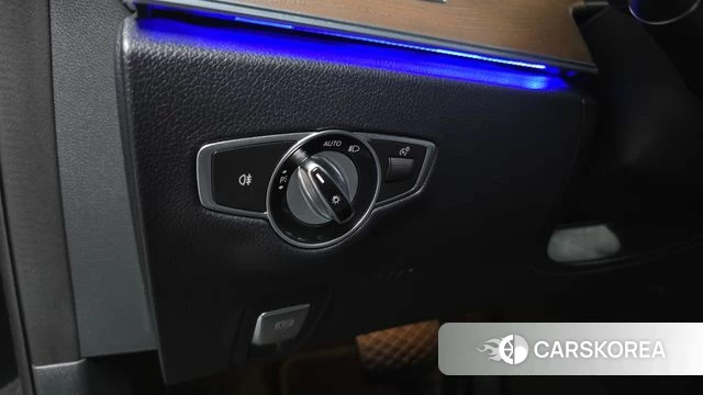 Mercedes-Benz E-Class W213 id 4672772 из Кореи 19