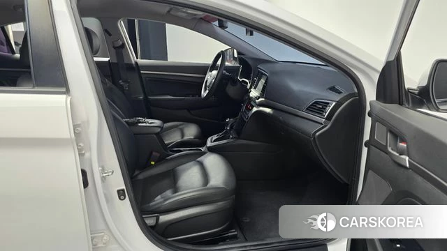 Hyundai Avante AD id 4188725 из Кореи 19