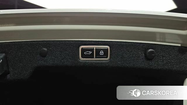 Hyundai Grandeur (GN7) id 4308278 из Кореи 19