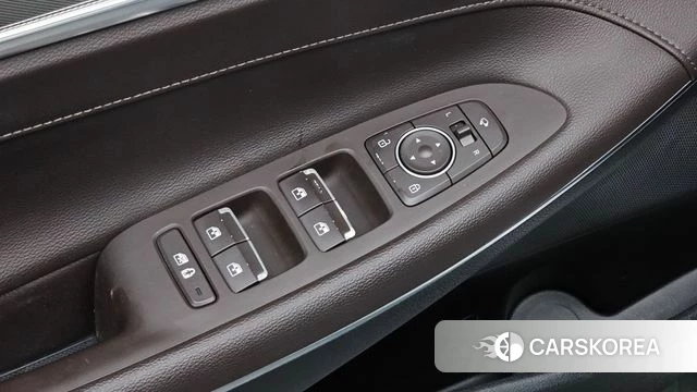 Hyundai The New Grandeur IG Hybrid id 4741765 из Кореи 19