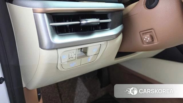Hyundai Grandeur (GN7) id 4292767 из Кореи 19