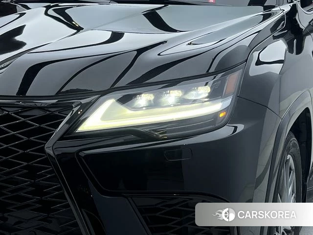 Lexus LX id 4263384 из Китая 19
