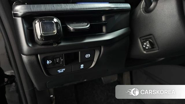 Hyundai Grandeur (GN7) id 4280810 из Кореи 19