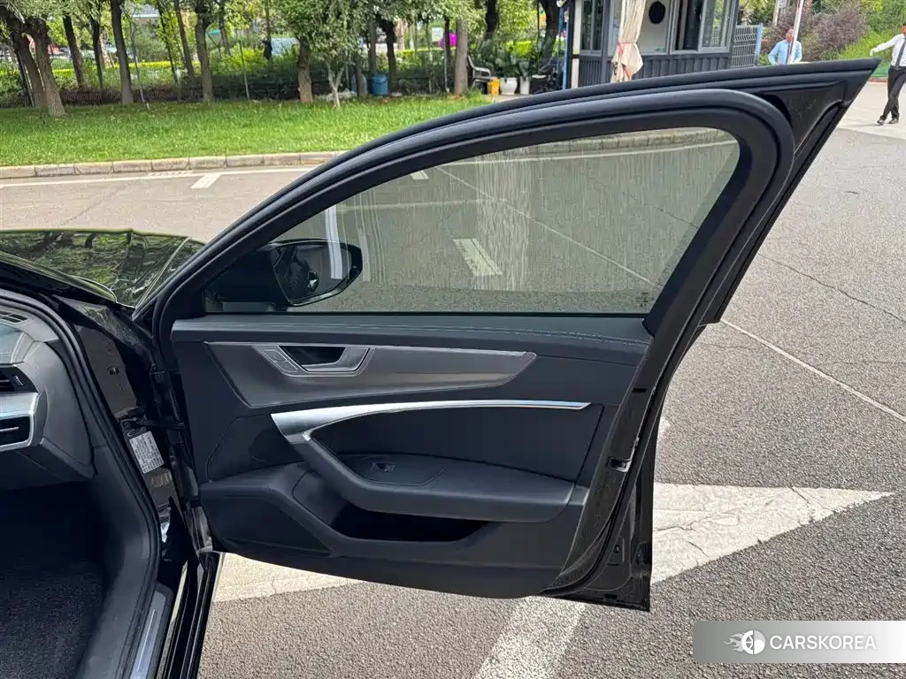 Audi A6 (imported) id 4546592 из Китая 19