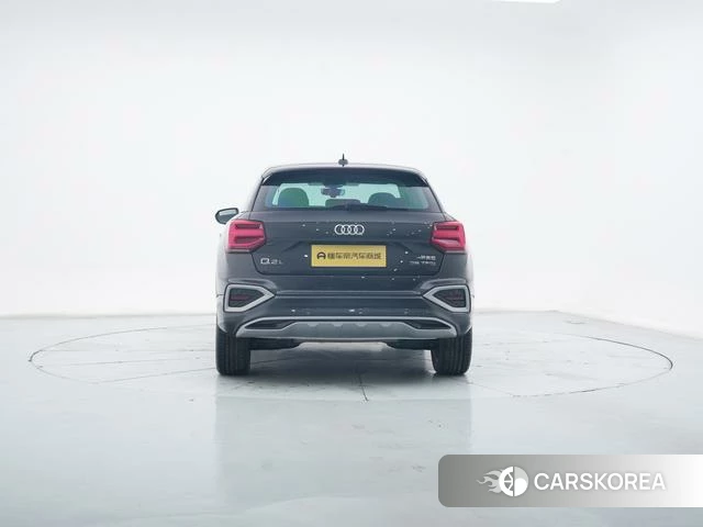 Audi Q2L id 4272600 из Китая 19