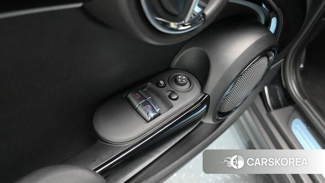 Mini Cooper Electric id 4244103 из Кореи 19