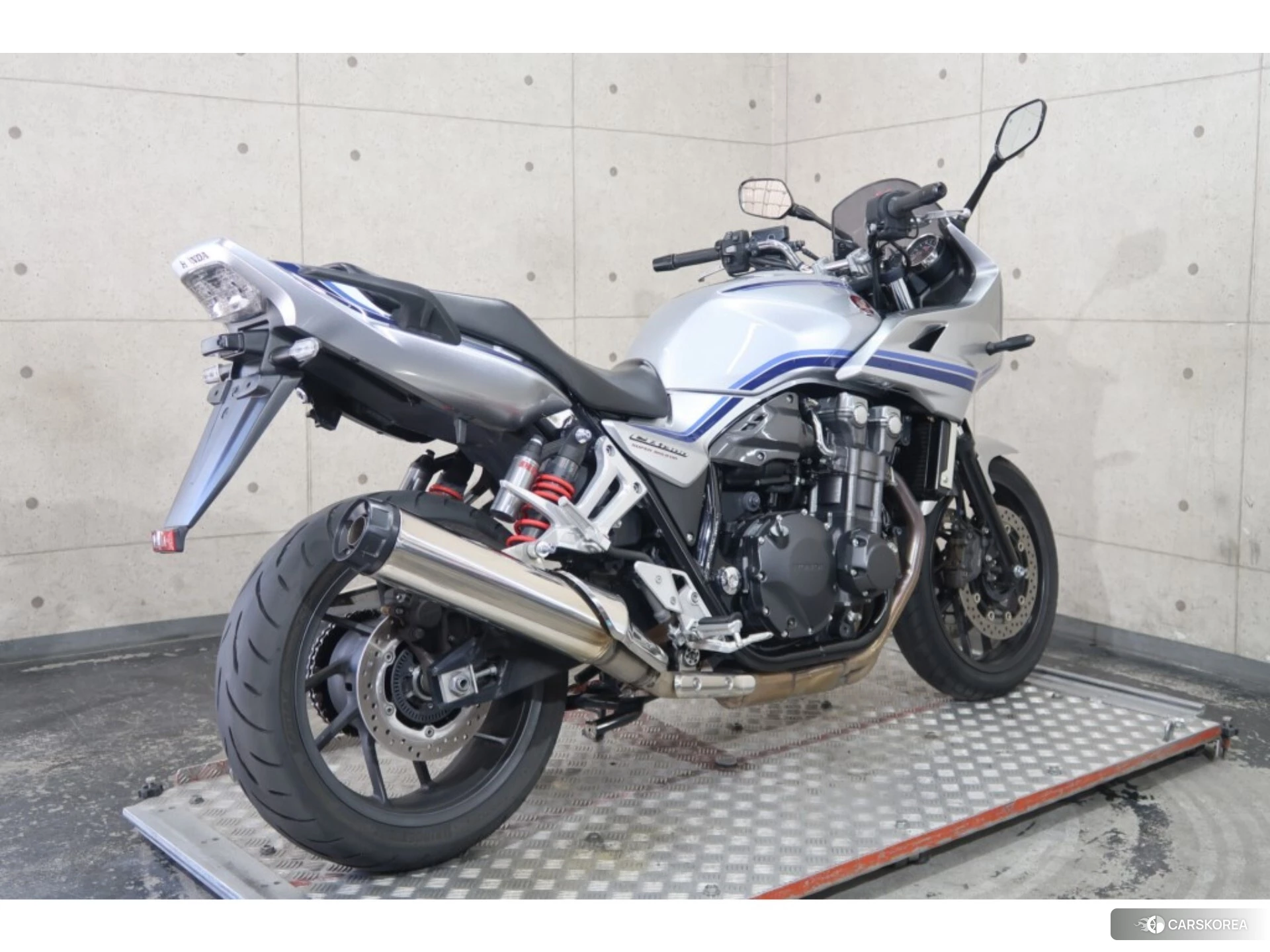 Honda CB1300SF BOLDOR ABS id 4184830 из Японии 19