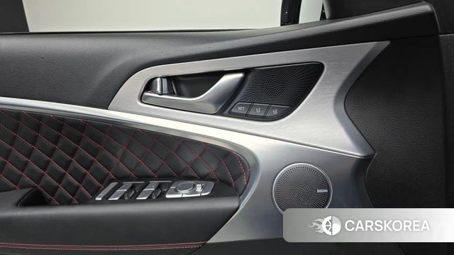 Genesis G70 id 4491030 из Кореи 19