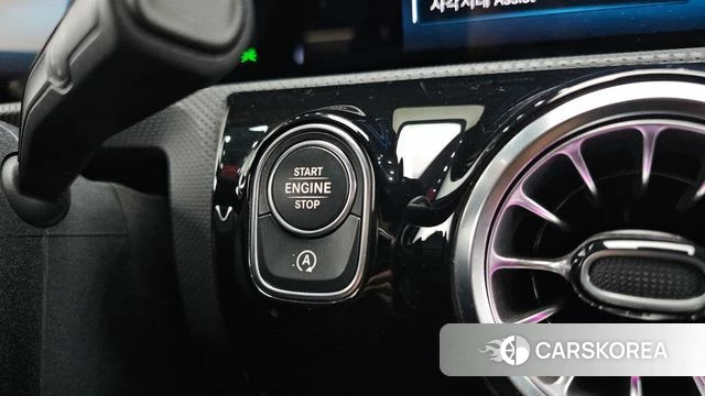 Mercedes-Benz A-Class W177 id 4292510 из Кореи 19