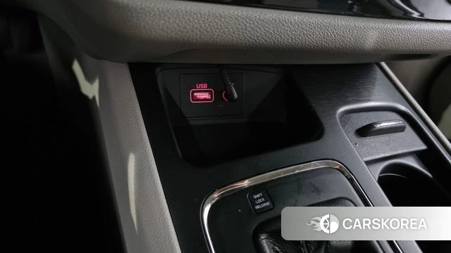 Kia All New Carnival id 4378226 из Кореи 19