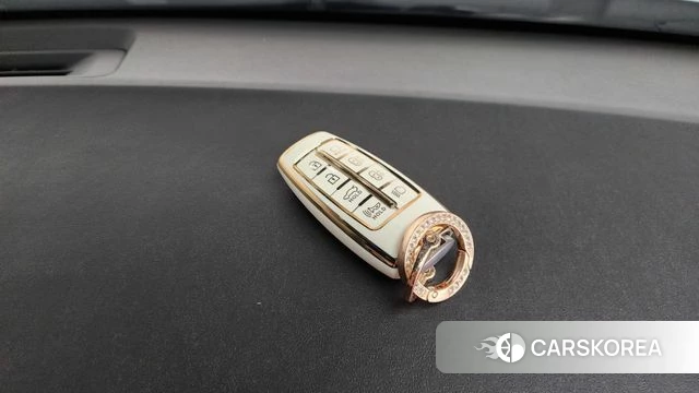 Genesis GV70 id 4243896 из Кореи 19