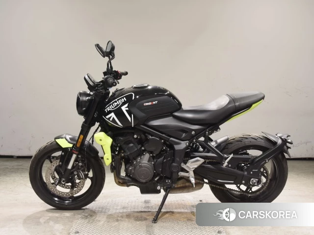 Triumph TRIDENT 660 id 3946666 из Японии 18