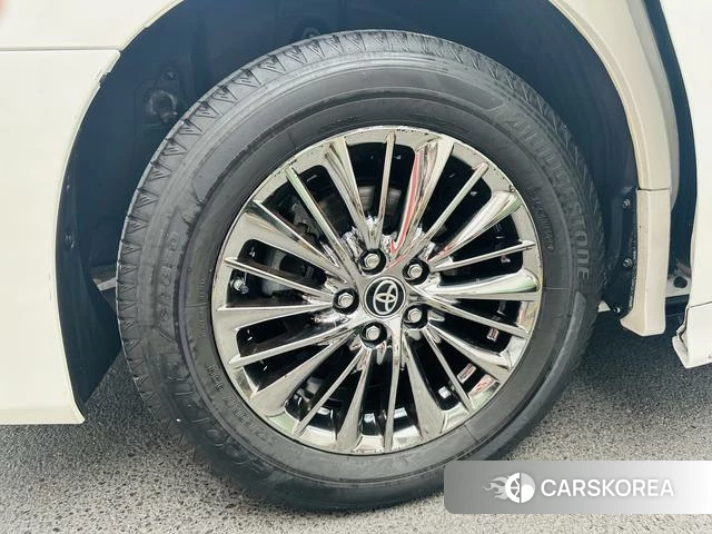 Toyota Elfa id 4263595 из Китая 19