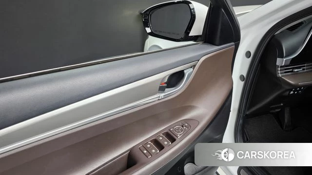 Hyundai The New Grandeur IG Hybrid id 4383850 из Кореи 19