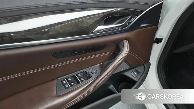 BMW 5 Series (G30) id 4587210 из Кореи 19