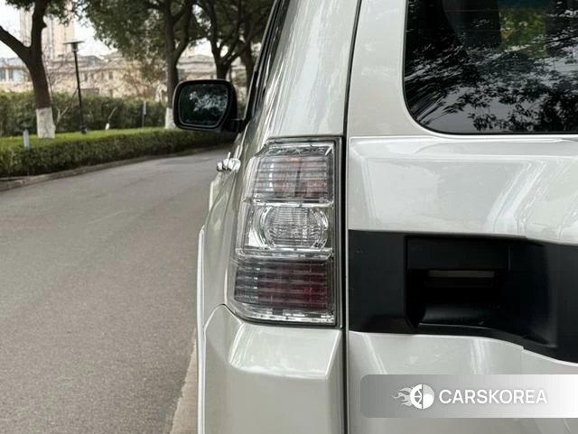 Mitsubishi  Pajero (imported) id 4241547 из Китая 19